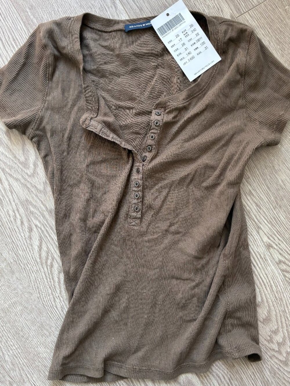 (BWT) BRANDY MELVILLE BUTTON DOWN BROWN EE